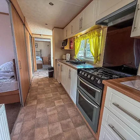 6 Berth, Wheelchair Adapted Caravan At Southview Holiday Park Ref 33084S Skegness Exterior photo