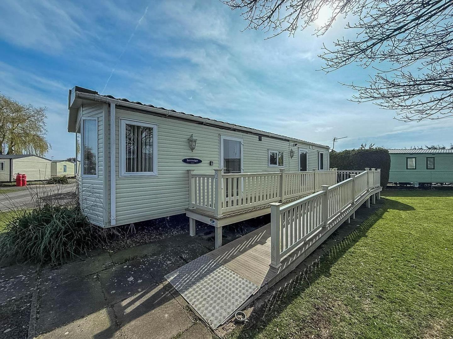 6 Berth, Wheelchair Adapted Caravan At Southview Ref 33084s