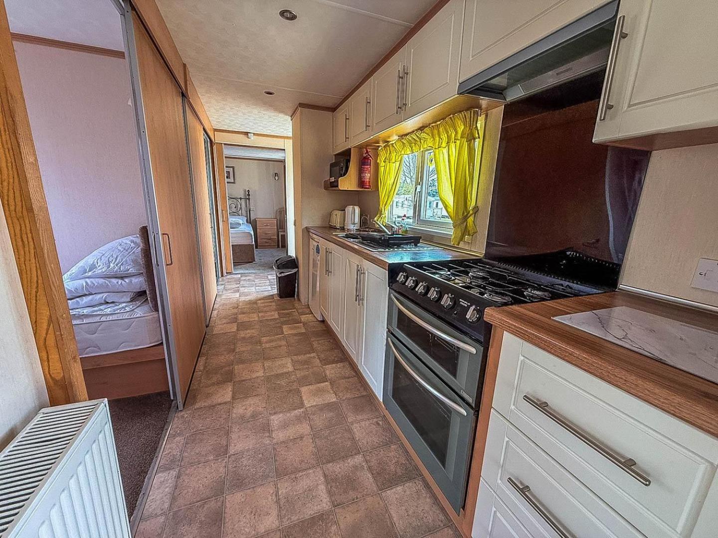 6 Berth, Wheelchair Adapted Caravan At Southview Ref 33084s *